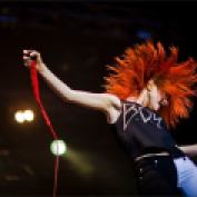 Hayley-at-Rock-for-People-hayley-williams-23564248-710-475